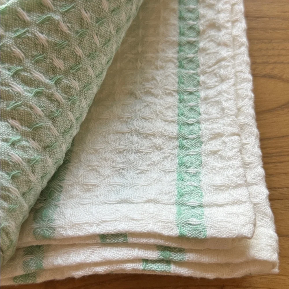 Set of 5 Shabby Chic bunny-themed kitchen towels